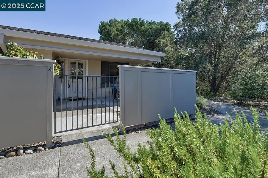 2041 Golden Rain Rd #4, Walnut Creek, CA 94595 - Image #2