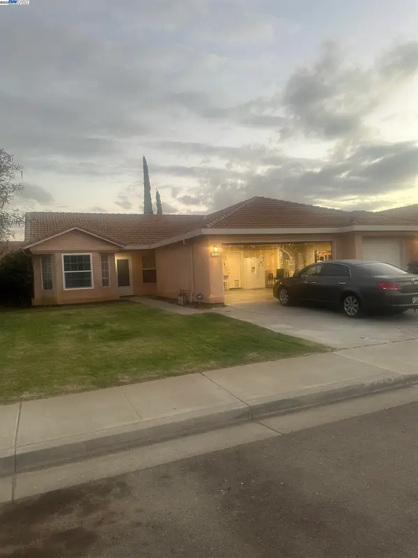 29151 Rio Verde Dr, Santa Nella, CA 95322