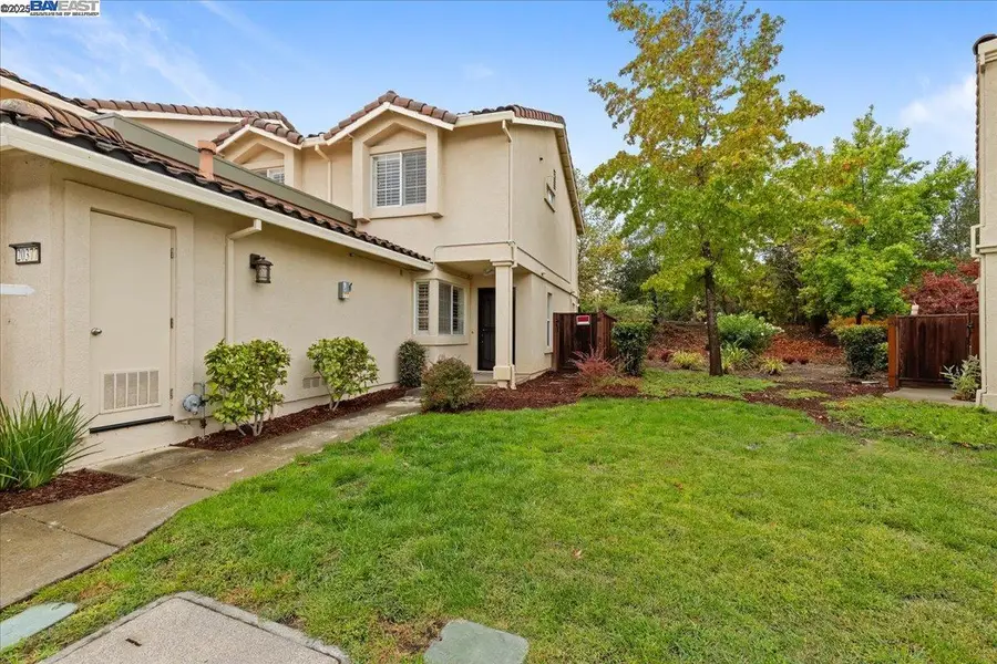 20377 Summerglen Pl, Castro Valley, CA 94552 - Image #2