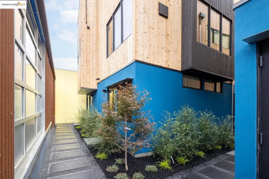 817 Jones, Berkeley, CA 94710 - Image #2