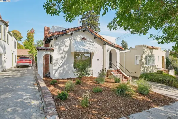 2510 Delmer St, Oakland, CA 94602