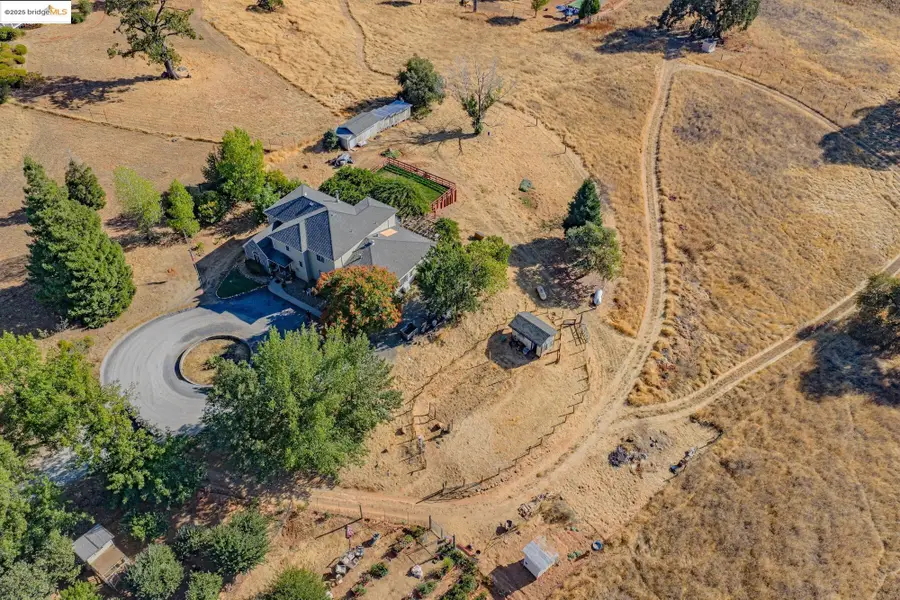 2245 Mills Ct, San Andreas, CA 95249 - Image #2