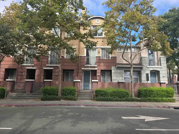 706 City Walk Pl #2, Hayward, CA 94541