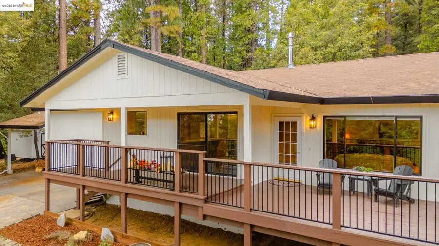 23500 Middle Camp Rd, Twain Harte, CA 95383 - Image #2