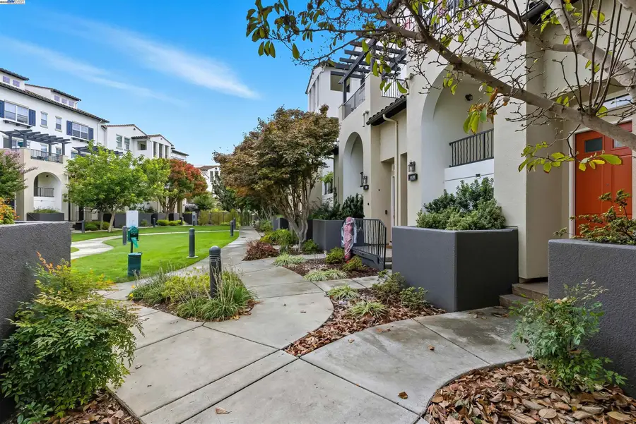 4126 Clarinbridge Cir, Dublin, CA 94568 - Image #2