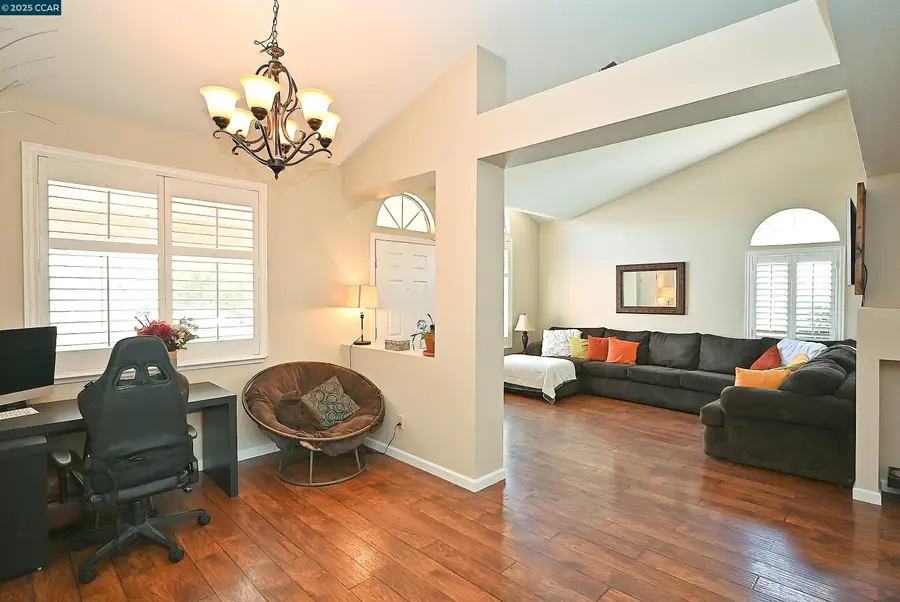 1120 Fox Hound Rd, Vacaville, CA 95687 - Image #3