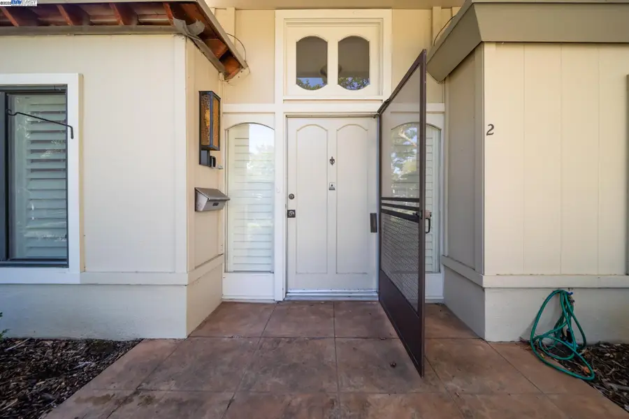 1221 Oakmont Drive #2, Walnut Creek, CA 94595 - Image #3