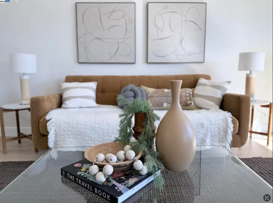 353 E Moltke Street, Daly City, CA 94014 - Image #2