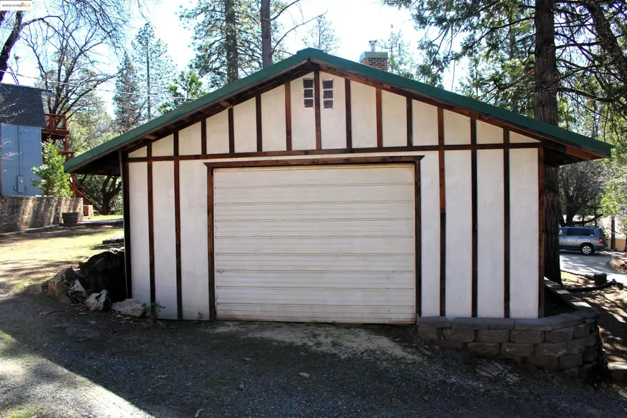 18844 Holly Dr, Twain Harte, CA 95383 - Image #3