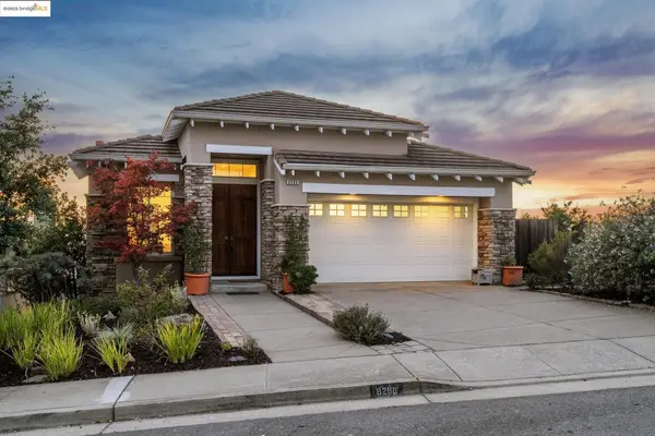 8288 Skyline Cir, Oakland, CA 94605