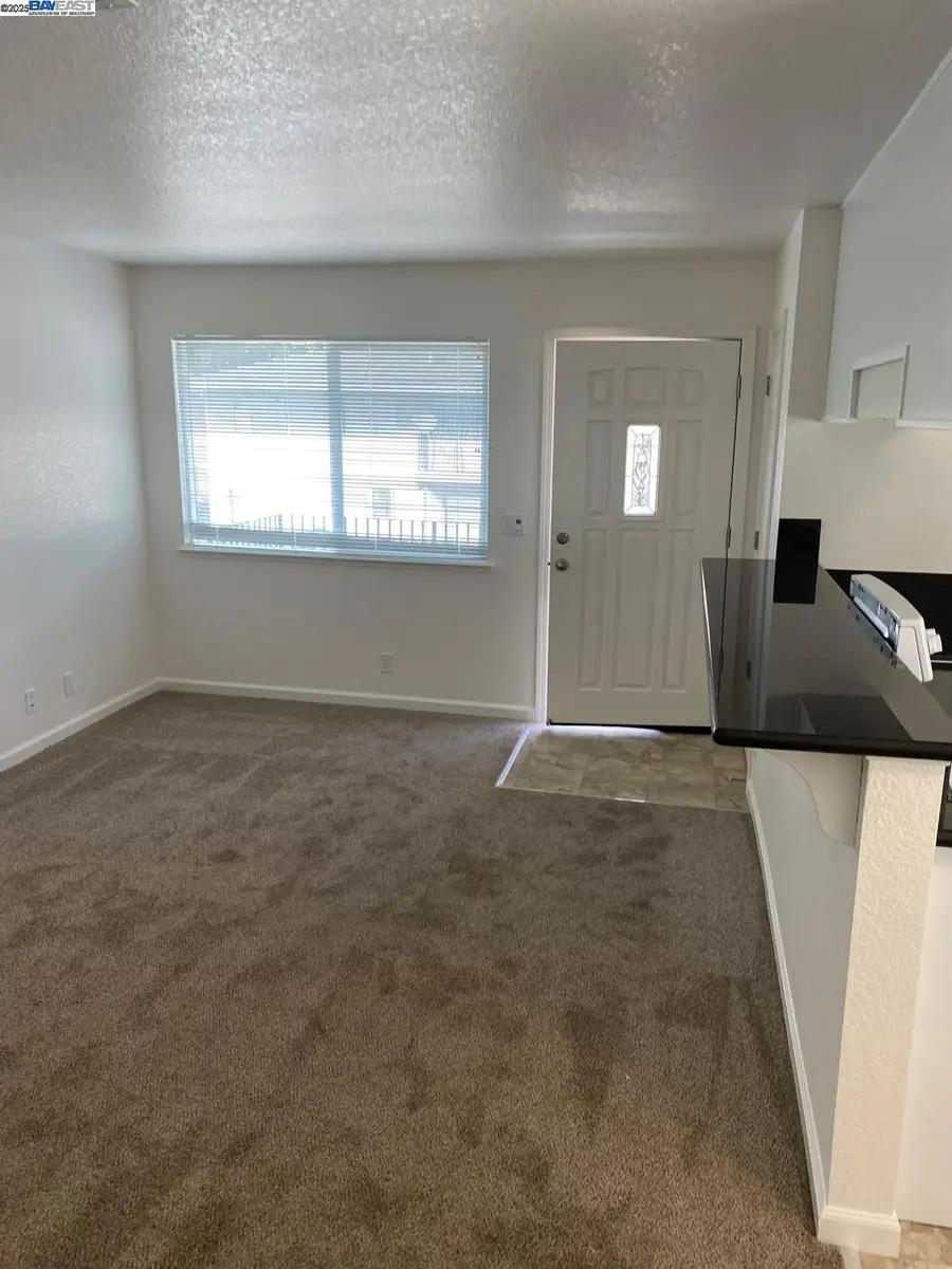 4471 La Cresta Way #4, Stockton, CA 95207 - Image #2