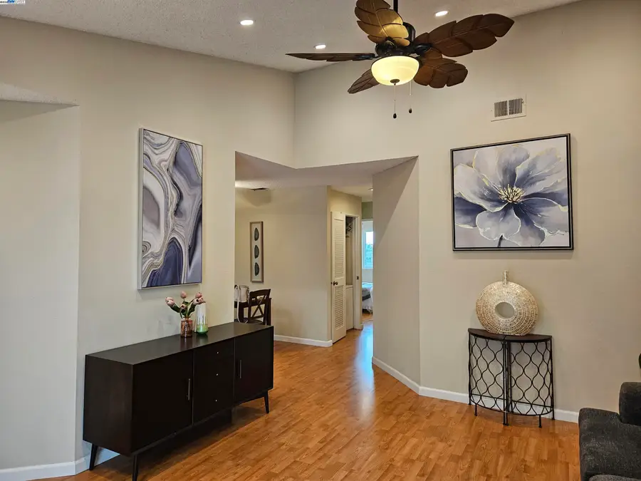 3847 Yorkshire St #8, San Leandro, CA 94578 - Image #3