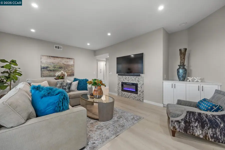 3535 Terra Granada Dr #1B, Walnut Creek, CA 94595 - Image #2