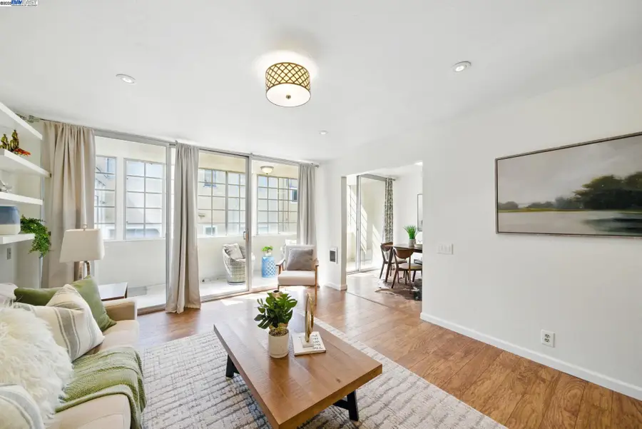 398 Adams St #304, Oakland, CA 94610 - Image #2