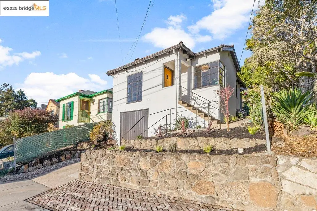 85 Stratford Rd, Kensington, CA 94707 - Image #1