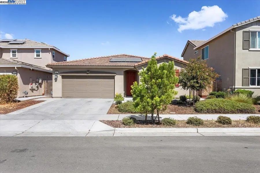 407 Sacramento St, Lathrop, CA 95330 - #3