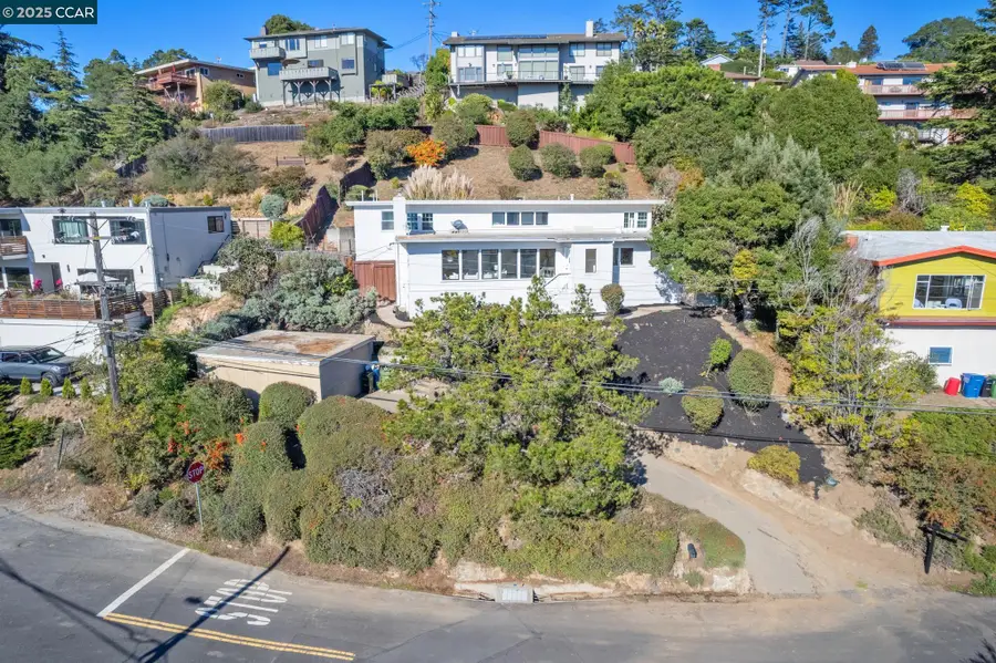 1140 King Dr, El Cerrito, CA 94530 - Image #2