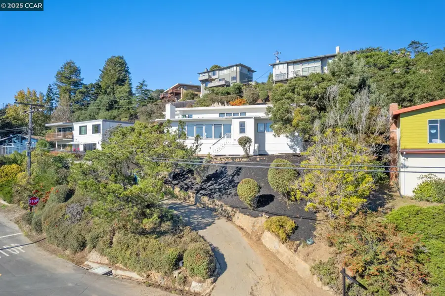 1140 King Dr, El Cerrito, CA 94530 - Image #3