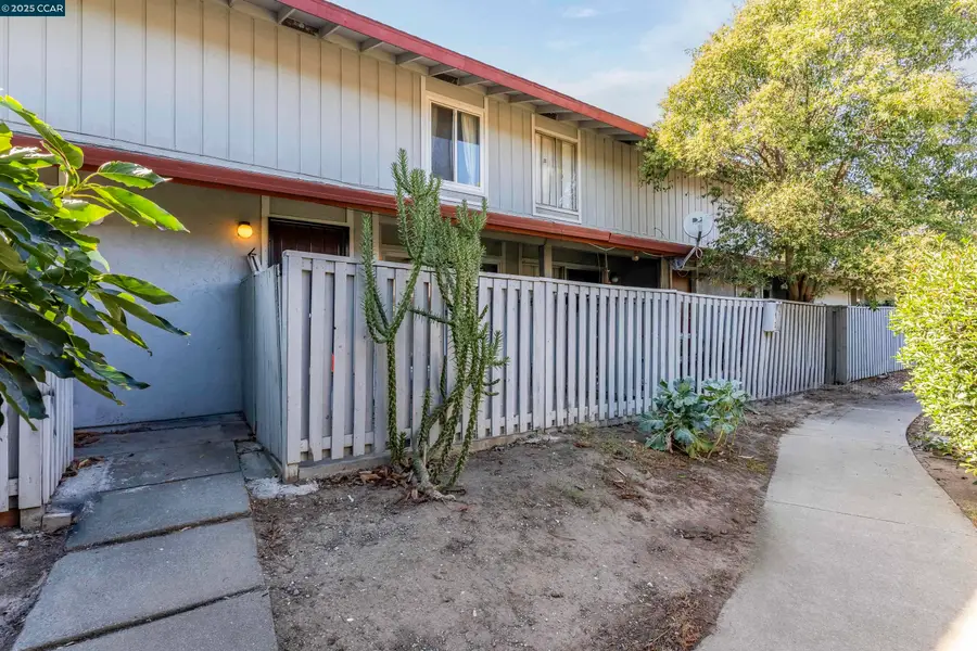 101 Villa Cir, Fairfield, CA 94533 - Image #3