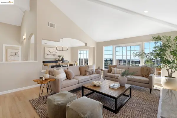 4230 Terrabella Way, Oakland, CA 94619