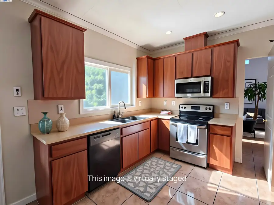 3634 Whispering Creek Cir, Stockton, CA 95219 - Image #3