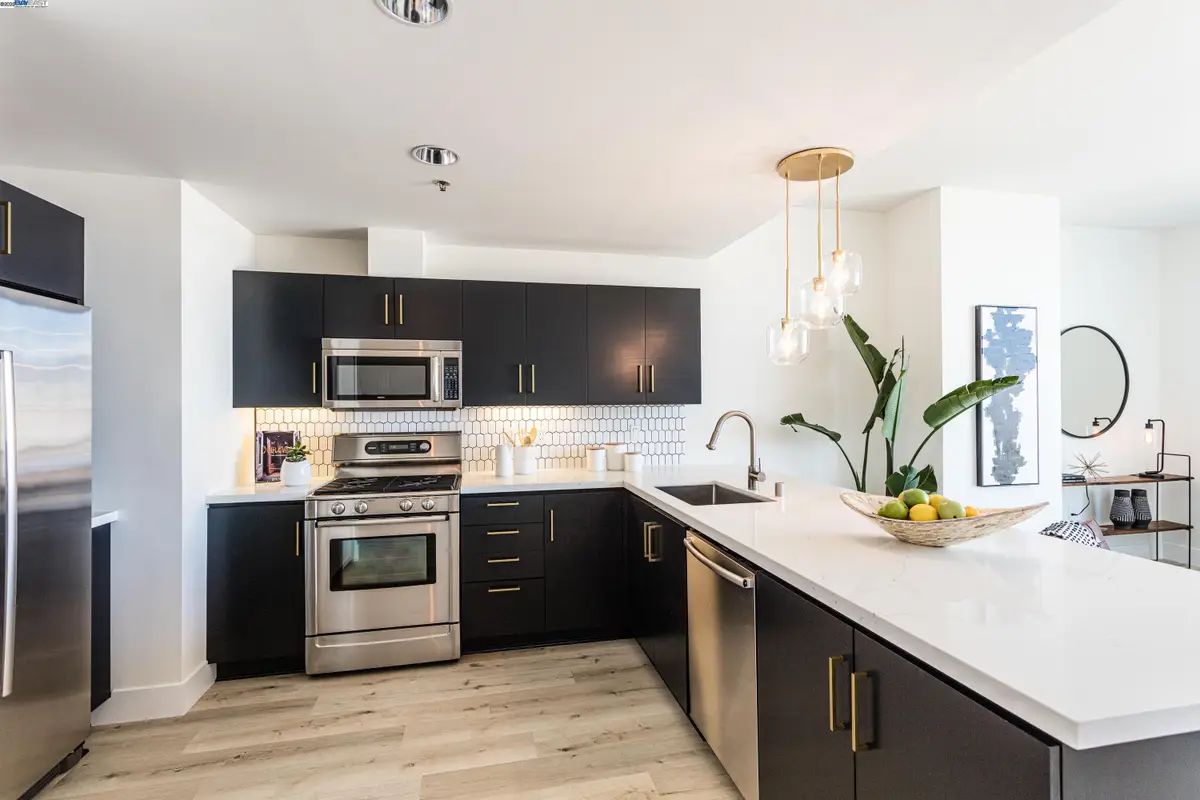 222 Broadway #712, Oakland, CA 94607 - Image #1