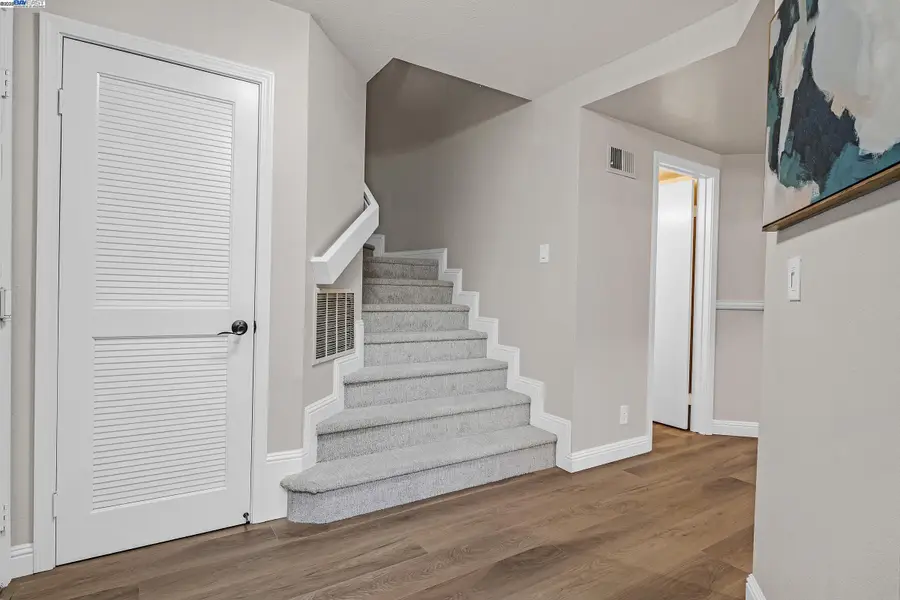 1410 Groth Cir, Pleasanton, CA 94566 - Image #2