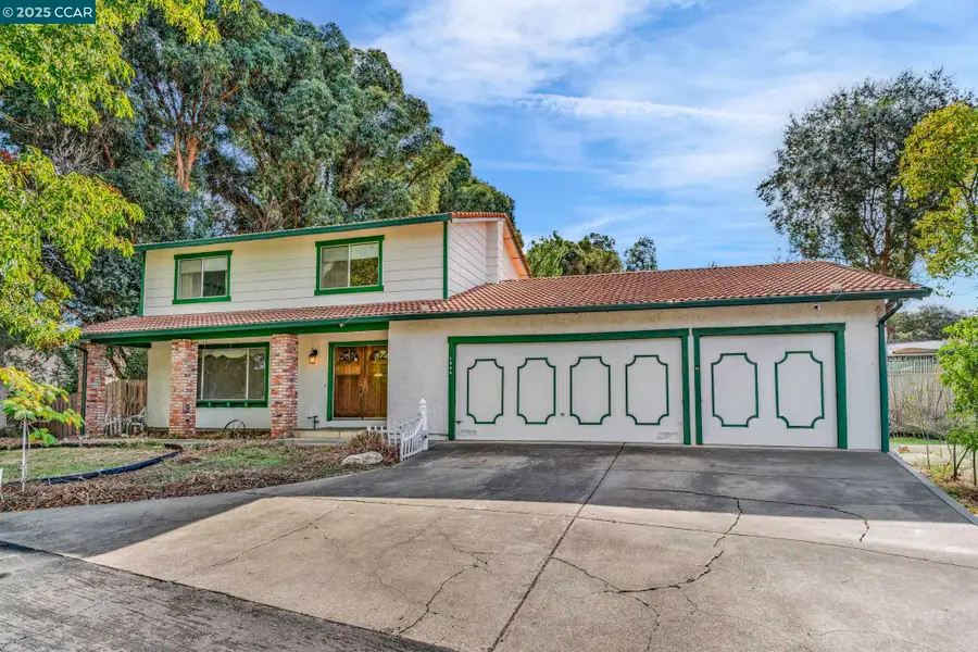 1239 Krona Ln, Concord, CA 94521 - Image #2