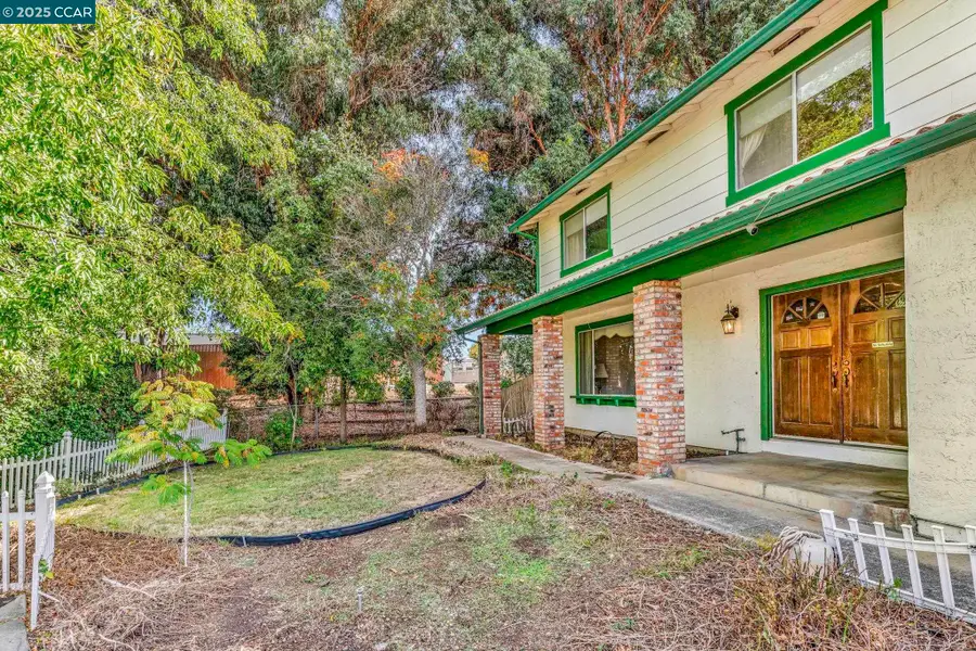 1239 Krona Ln, Concord, CA 94521 - Image #3