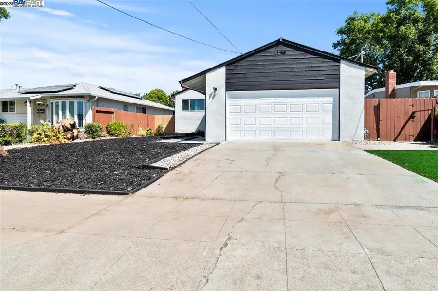 974 Ventura Ave, Livermore, CA 94551 - Image #3