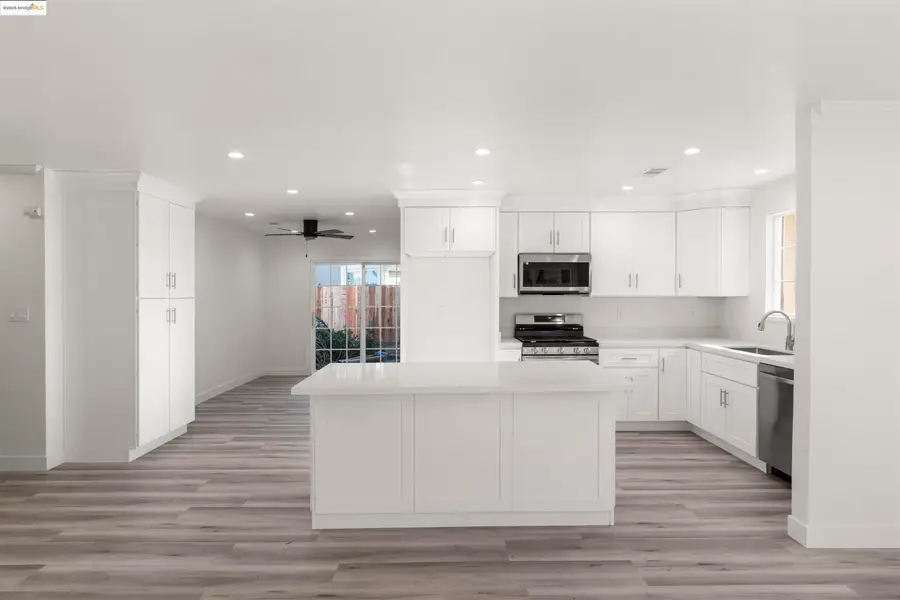 60 Riverside Ct, Bay Point, CA 94565 - Image #3