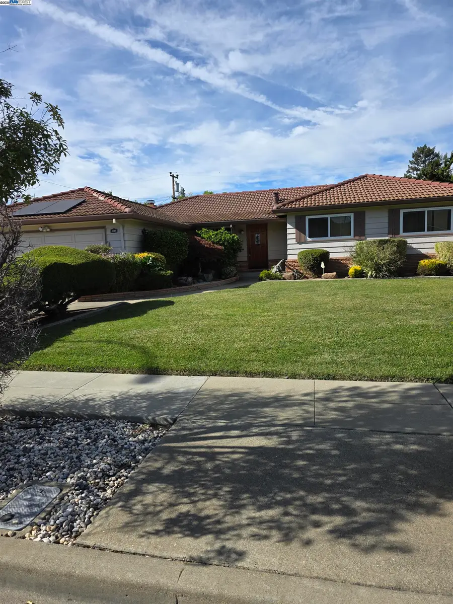 4237 Garland Dr, Fremont, CA 94536 - Image #2