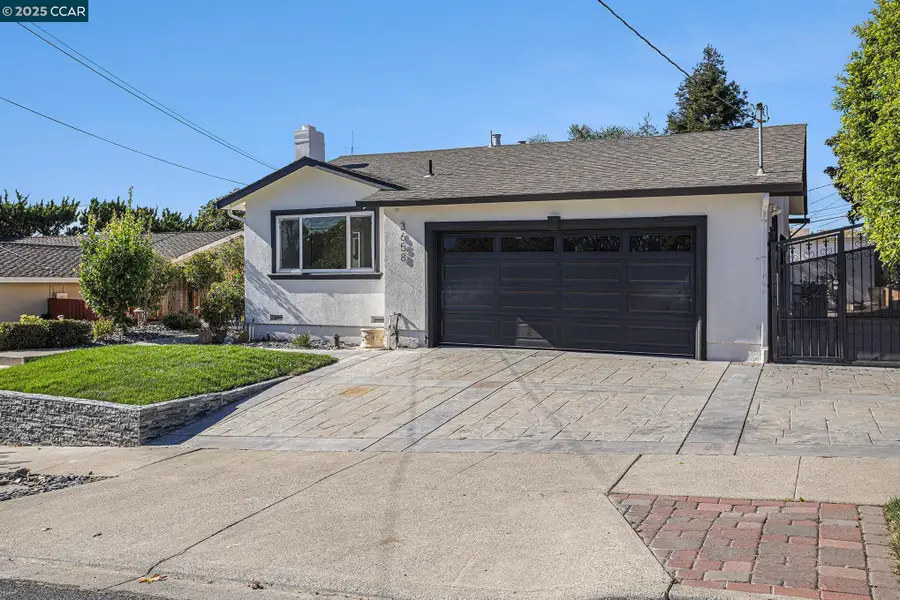 3658 Hillsborough Dr, Concord, CA 94520 - Image #2