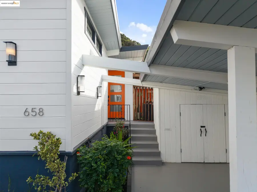 658 Sonoma St, Richmond, CA 94805 - Image #3