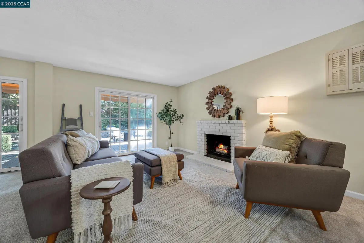 1422 Flintwood Ct, Martinez, CA 94553 - Image #1