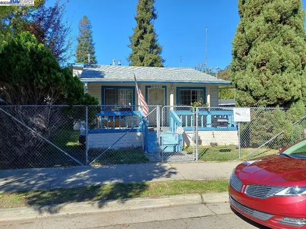 Address Withheld By Seller, Oakland, CA 94605