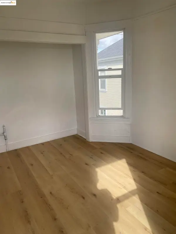 2212 17th Ave, Oakland, CA 94606