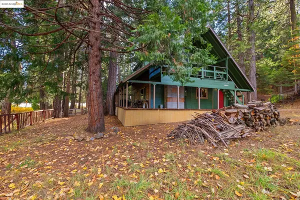 26443 Sno Bowl Rd, Long Barn, CA 95335