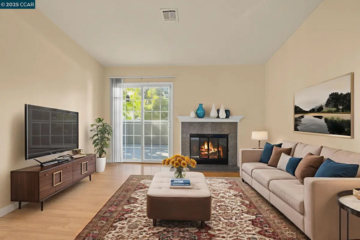 560 Canyon Oaks #H, Oakland, CA 94605 - Image #1