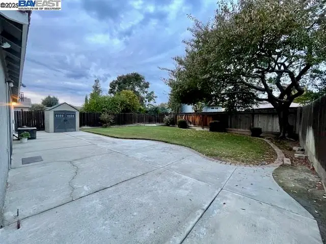 925 Gotland Ct, Tracy, CA 95376 - Image #2