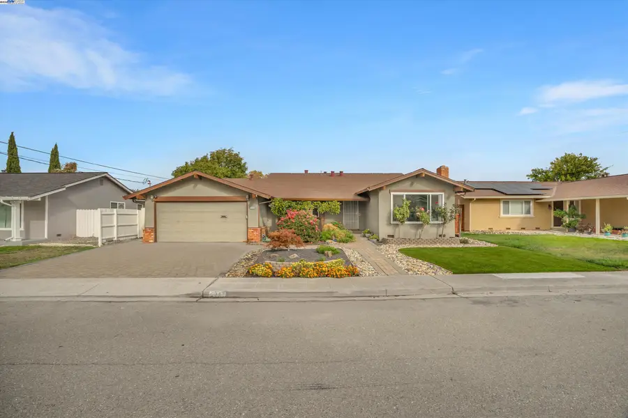 7347 Ione Ct, Dublin, CA 94568 - Image #2