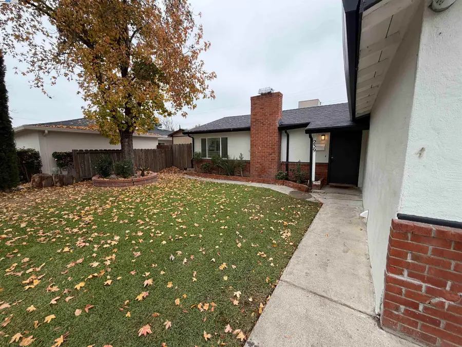 239 E 20th, Tracy, CA 95376 - Image #2