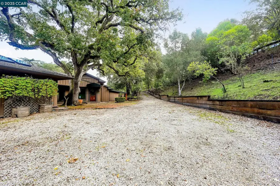 230 Moraga Way, Orinda, CA 94563 - Image #3