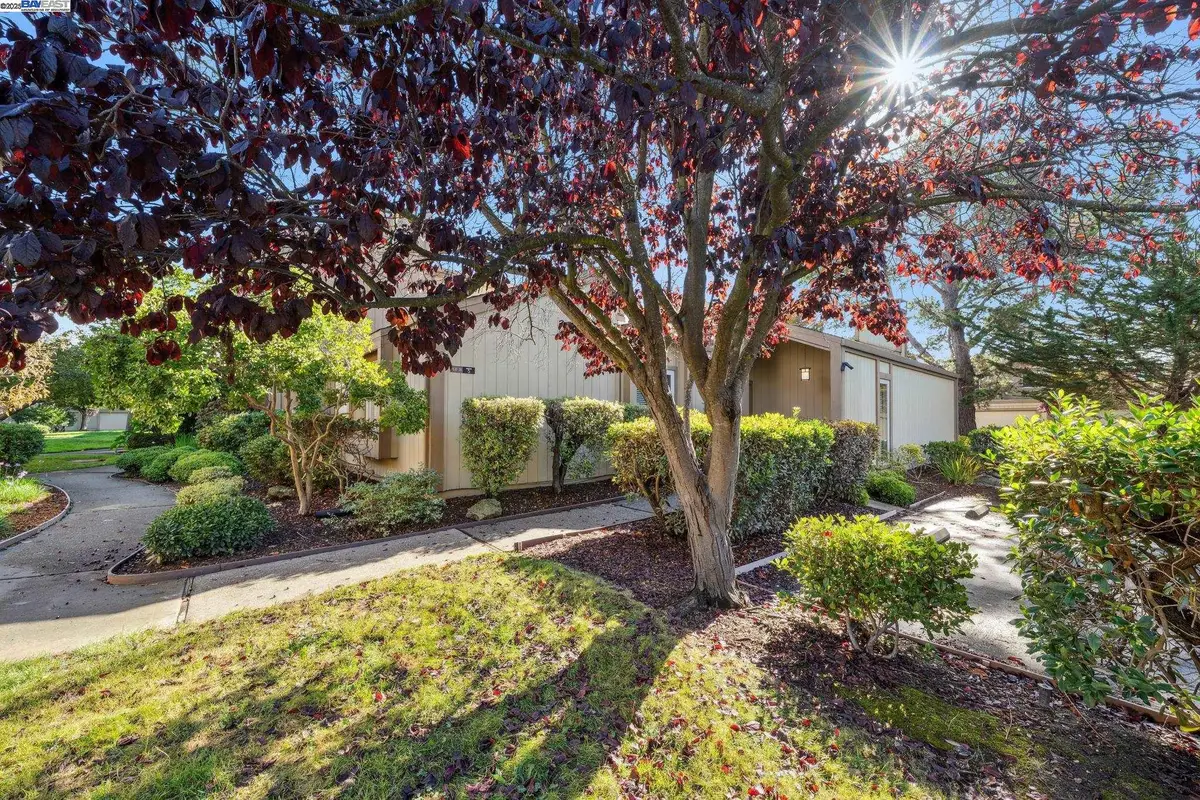 3201 Fiji Lane, Alameda, CA 94502 - Image #1