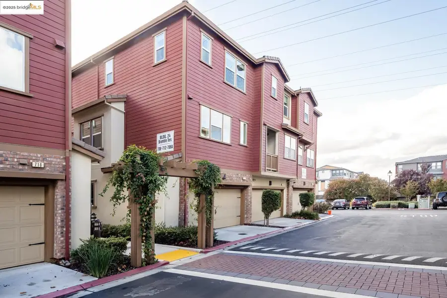 712 Bramble Ter, Sunnyvale, CA 94086 - Image #3