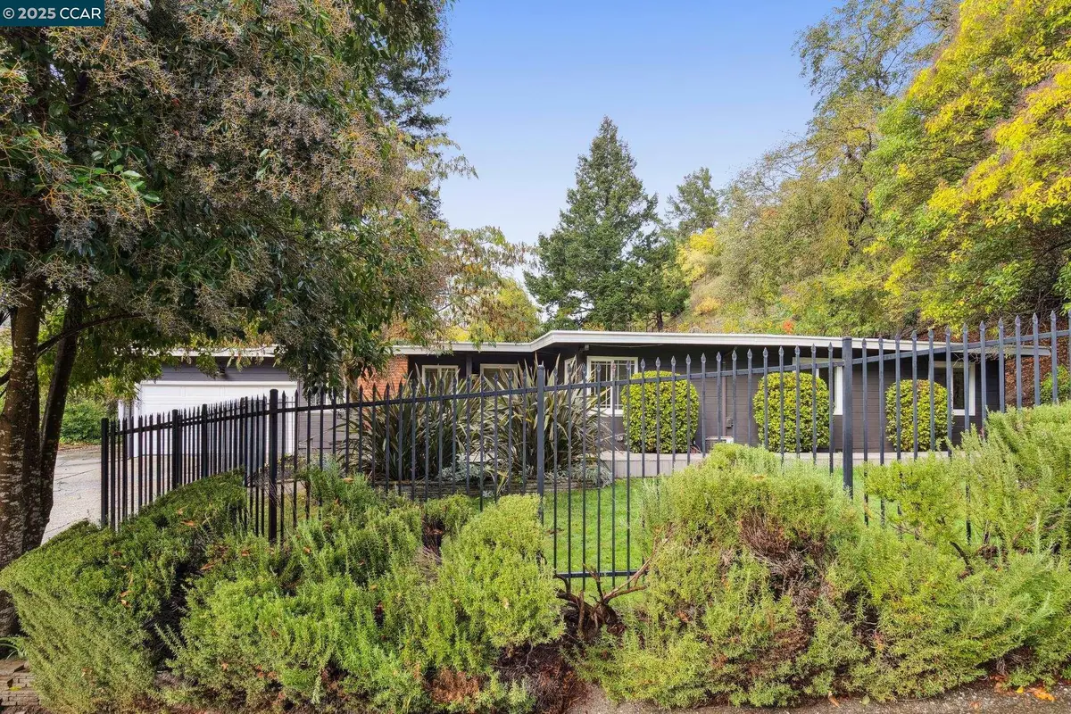 980 Janet Ln, Lafayette, CA 94549 - Image #1