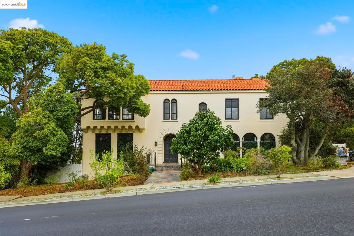 5449 Barrett Ave, El Cerrito, CA 94530 - Image #1