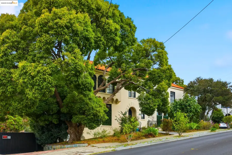 5449 Barrett Ave, El Cerrito, CA 94530 - Image #3