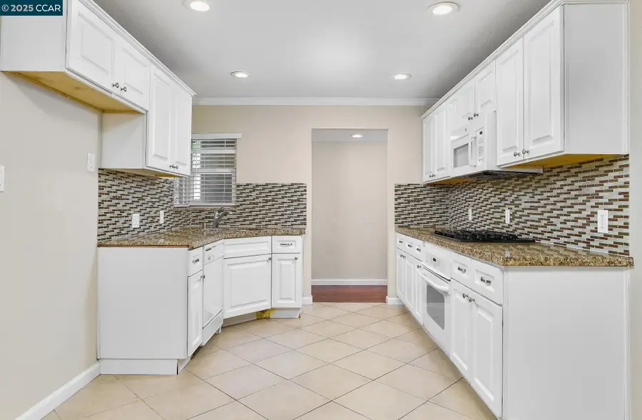 7609 22nd St, Sacramento, CA 95832 - Image #2