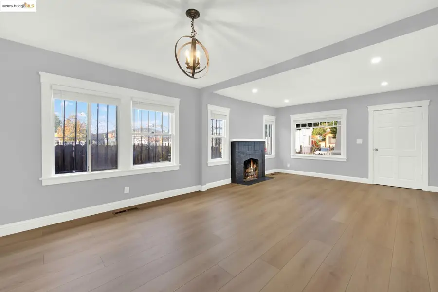 1418 102nd Ave, Oakland, CA 94603 - Image #2
